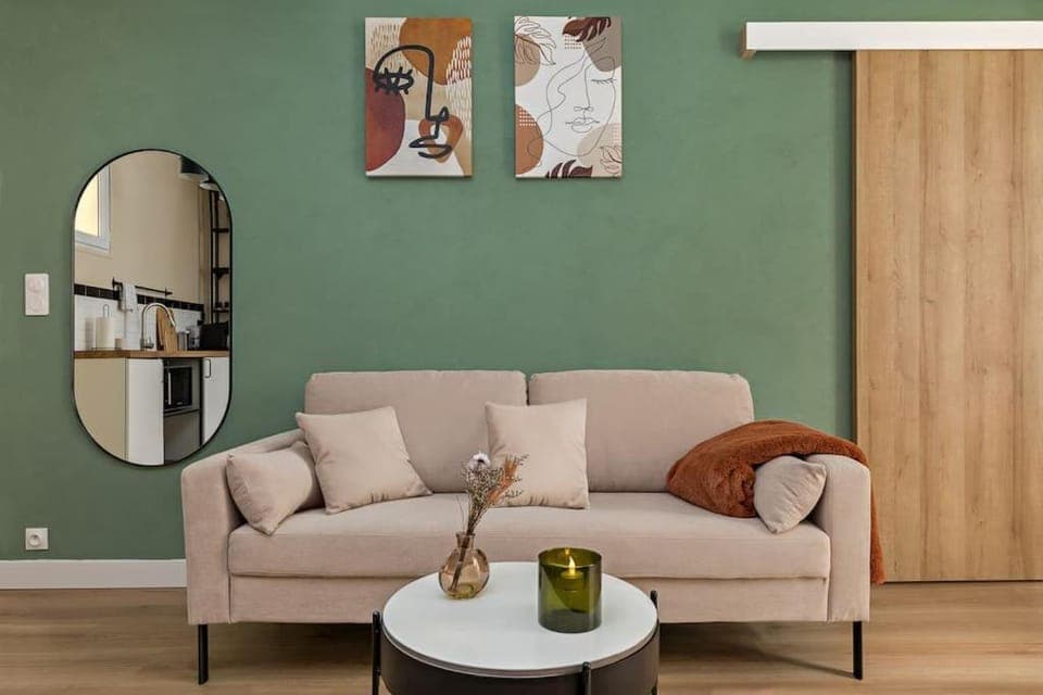 Living room, Seating area