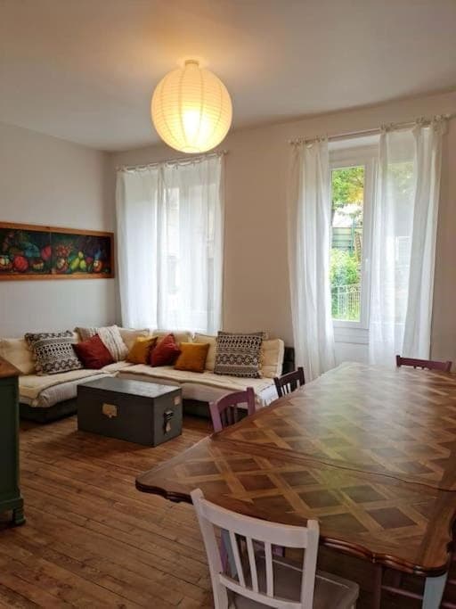 Living room, Dining area