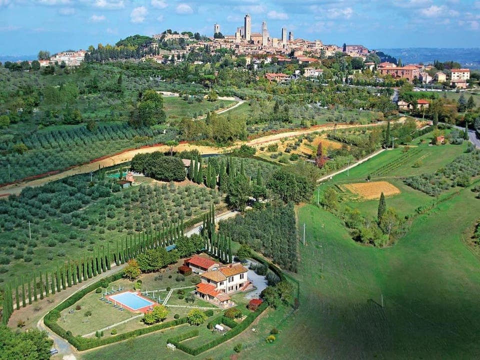 Nearby landmark, Natural landscape, Bird's eye view