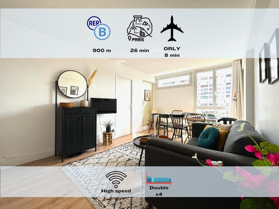 Living room, Text overlay