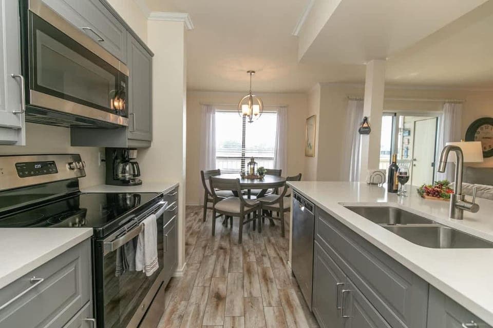 Kitchen or kitchenette, kitchen