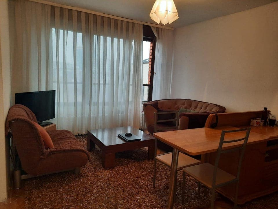 Kitchen or kitchenette, Living room, Seating area, kitchen