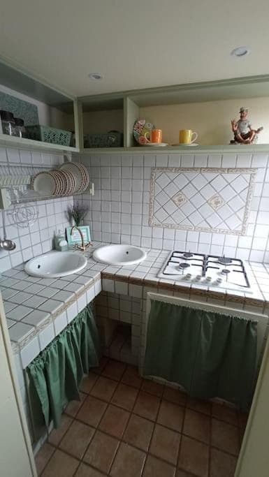 Kitchen or kitchenette