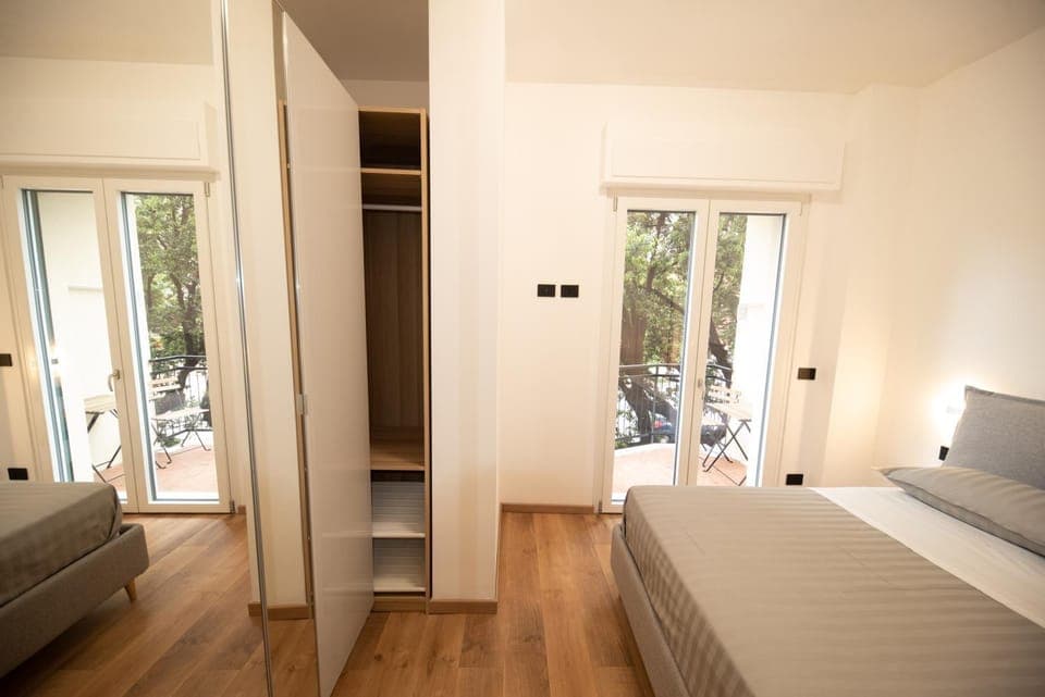 Bed, View (from property/room), Balcony/Terrace, Photo of the whole room, Bedroom