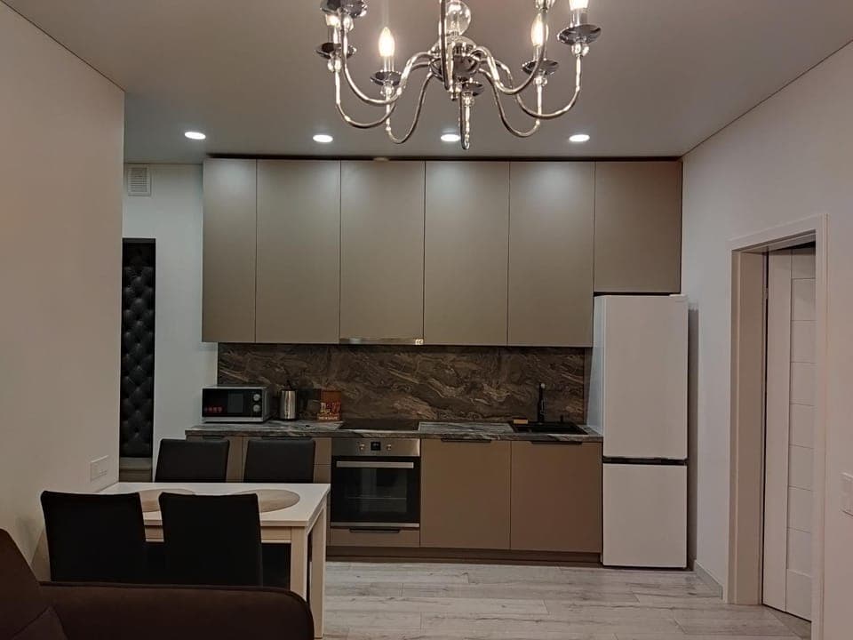 Coffee/tea facilities, Kitchen or kitchenette, Dining area, dishwasher, oven, stove