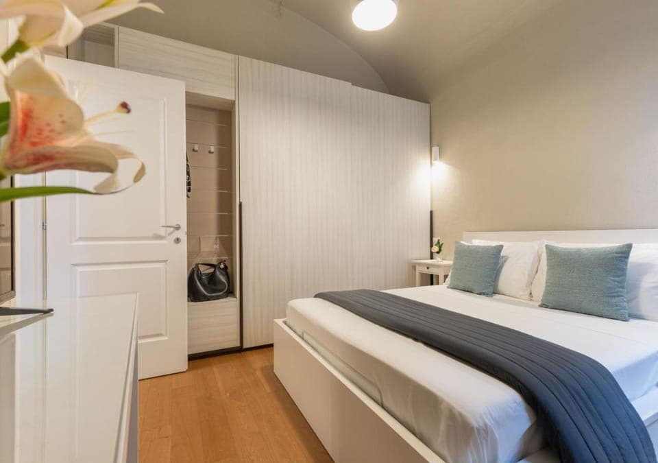 Bed, Bedroom, wardrobe