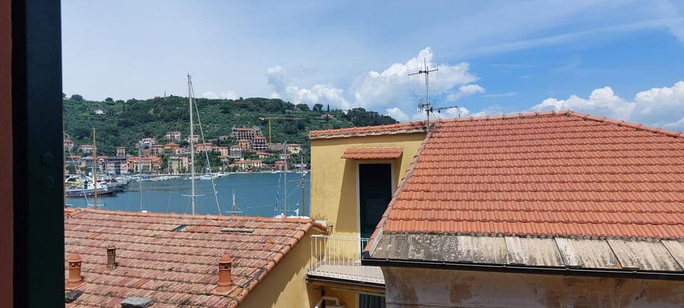 Natural landscape, Mountain view, Sea view