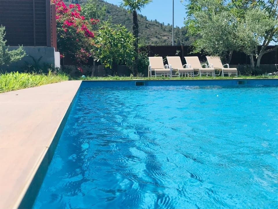 Garden view, Mountain view, Swimming pool, sunbed