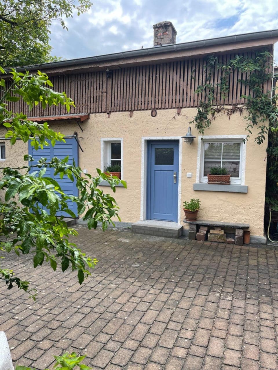 Property building, Balcony/Terrace