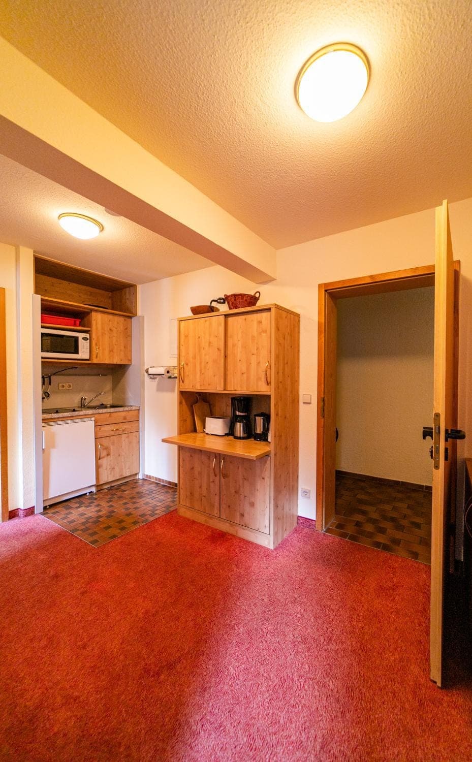 Photo of the whole room, Food, kitchen