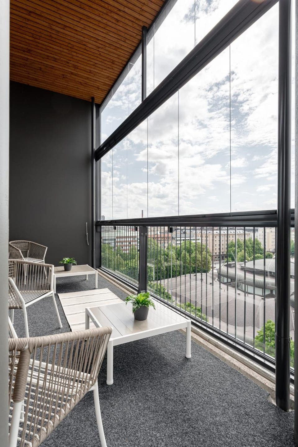 View (from property/room), Balcony/Terrace, City view