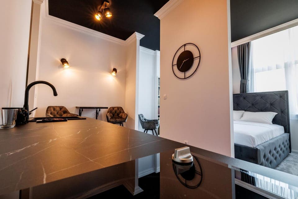 Kitchen or kitchenette, Photo of the whole room, Seating area