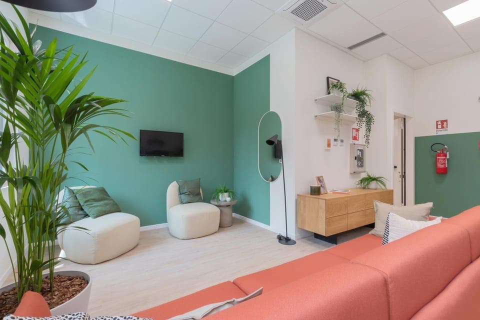 TV and multimedia, Living room, Seating area