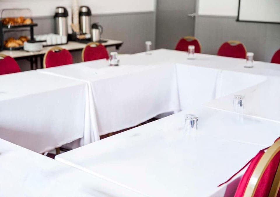 Meeting/conference room