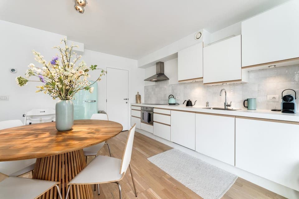 Coffee/tea facilities, Dining area, kitchen