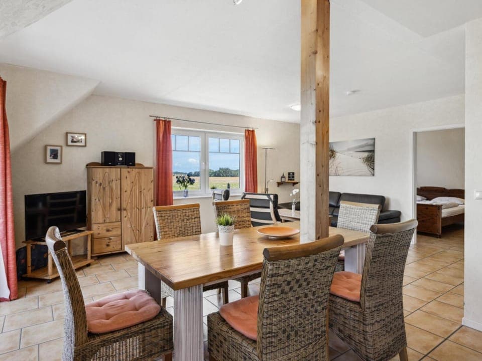 Living room, Dining area