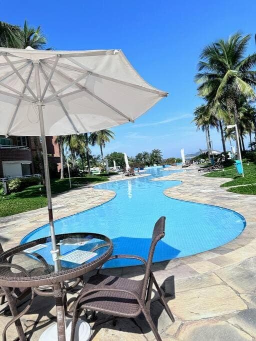 Day, Swimming pool, sunbed