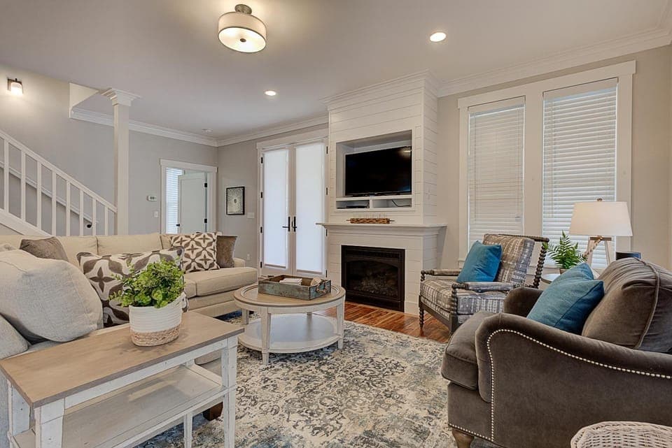 TV and multimedia, Living room, Seating area