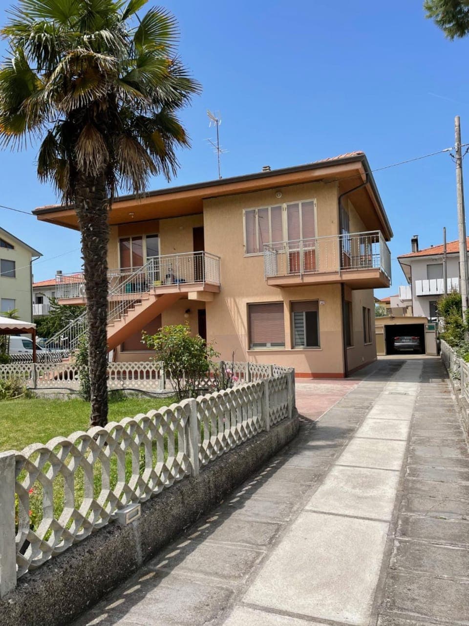 Property building, Street view