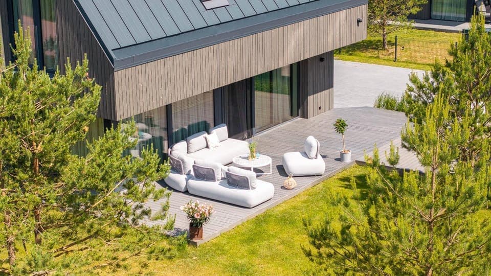 Day, Natural landscape, Garden, Seating area, Garden view