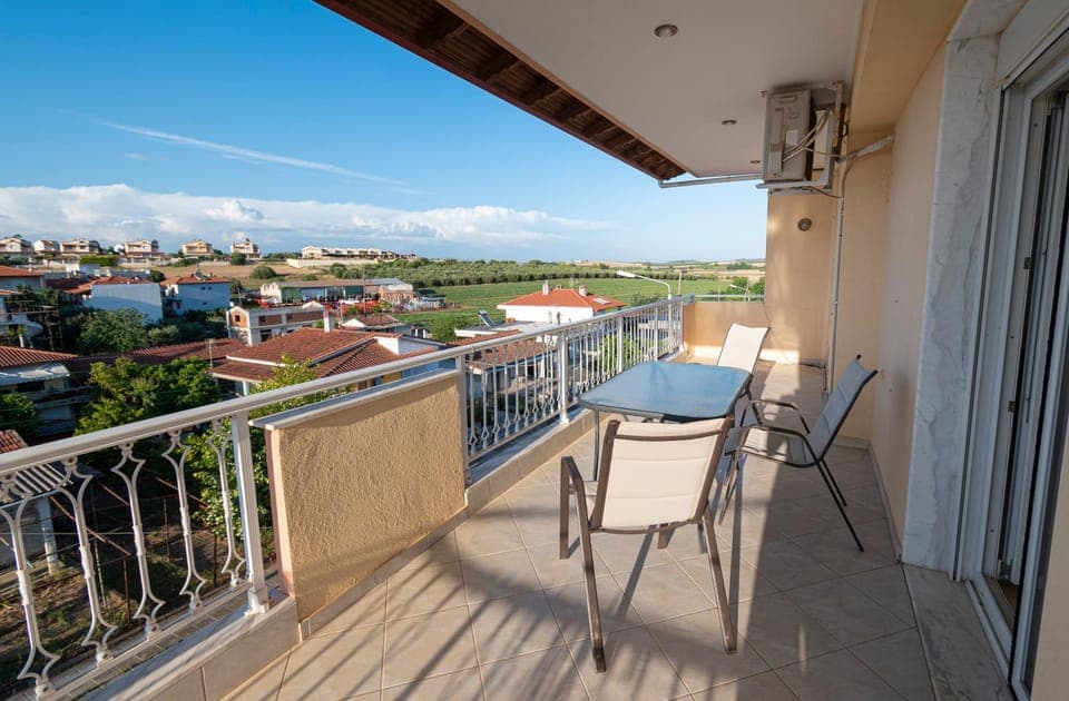 Day, Natural landscape, View (from property/room), Balcony/Terrace, City view