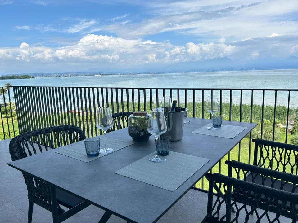 Balcony/Terrace, Balcony/Terrace, Lake view