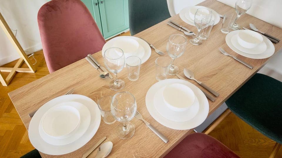 Living room, Seating area, Dining area