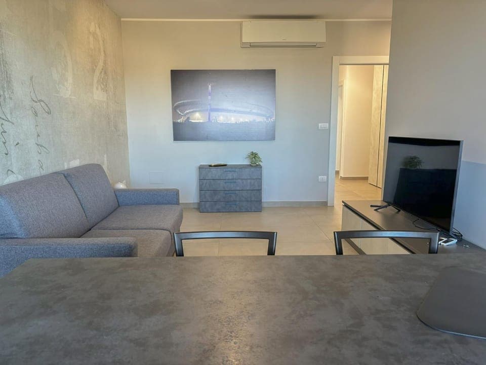 TV and multimedia, Living room, Seating area, air conditioner