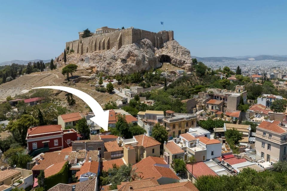 City view, Location