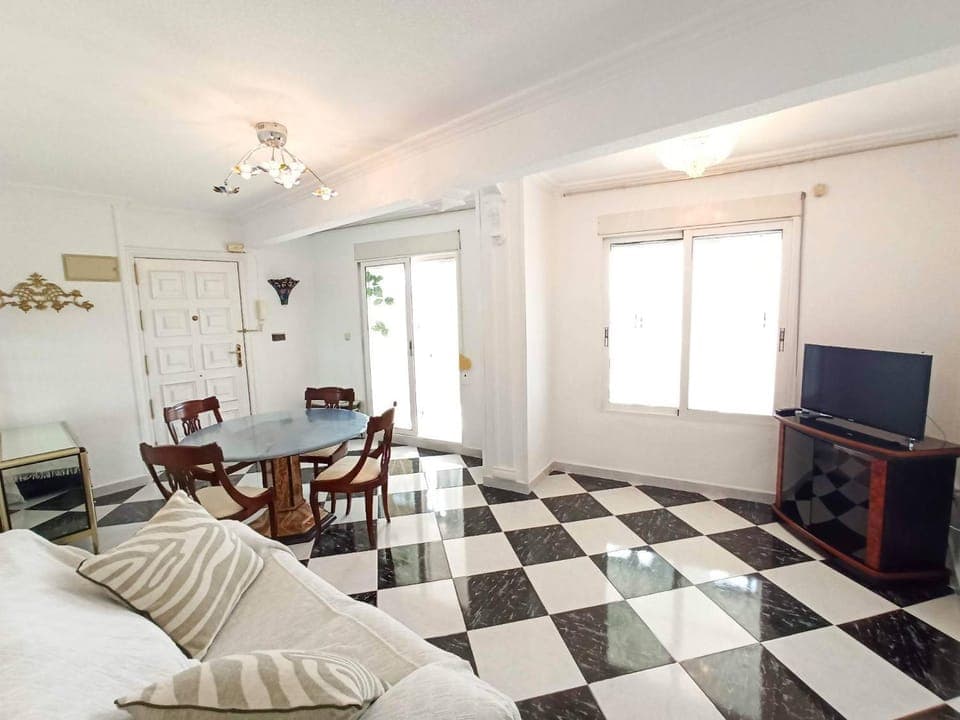 TV and multimedia, Dining area