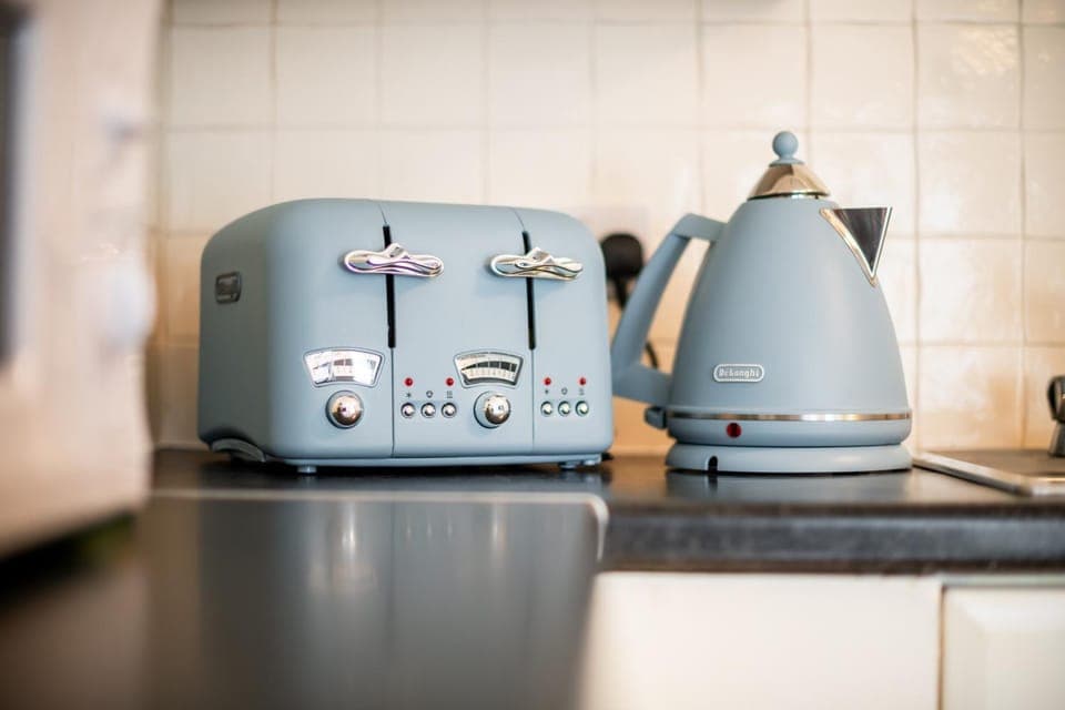 Coffee/tea facilities, Kitchen or kitchenette, toaster