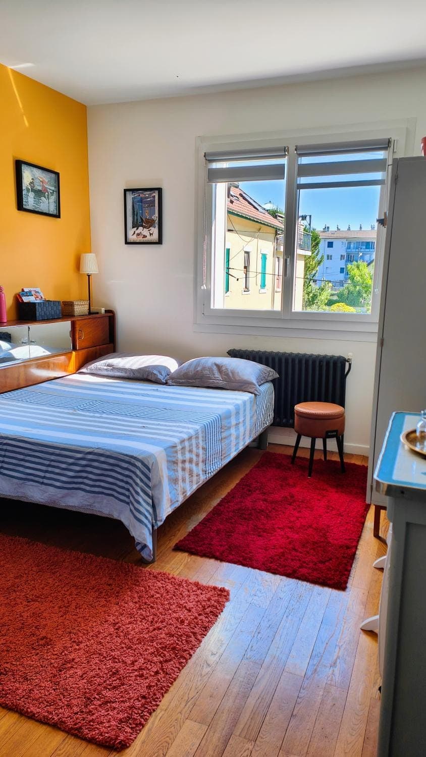 Bed, Photo of the whole room