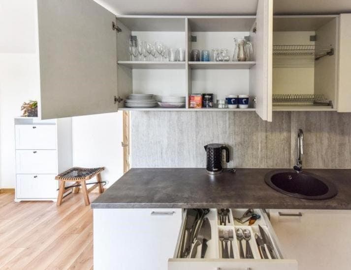 Kitchen or kitchenette