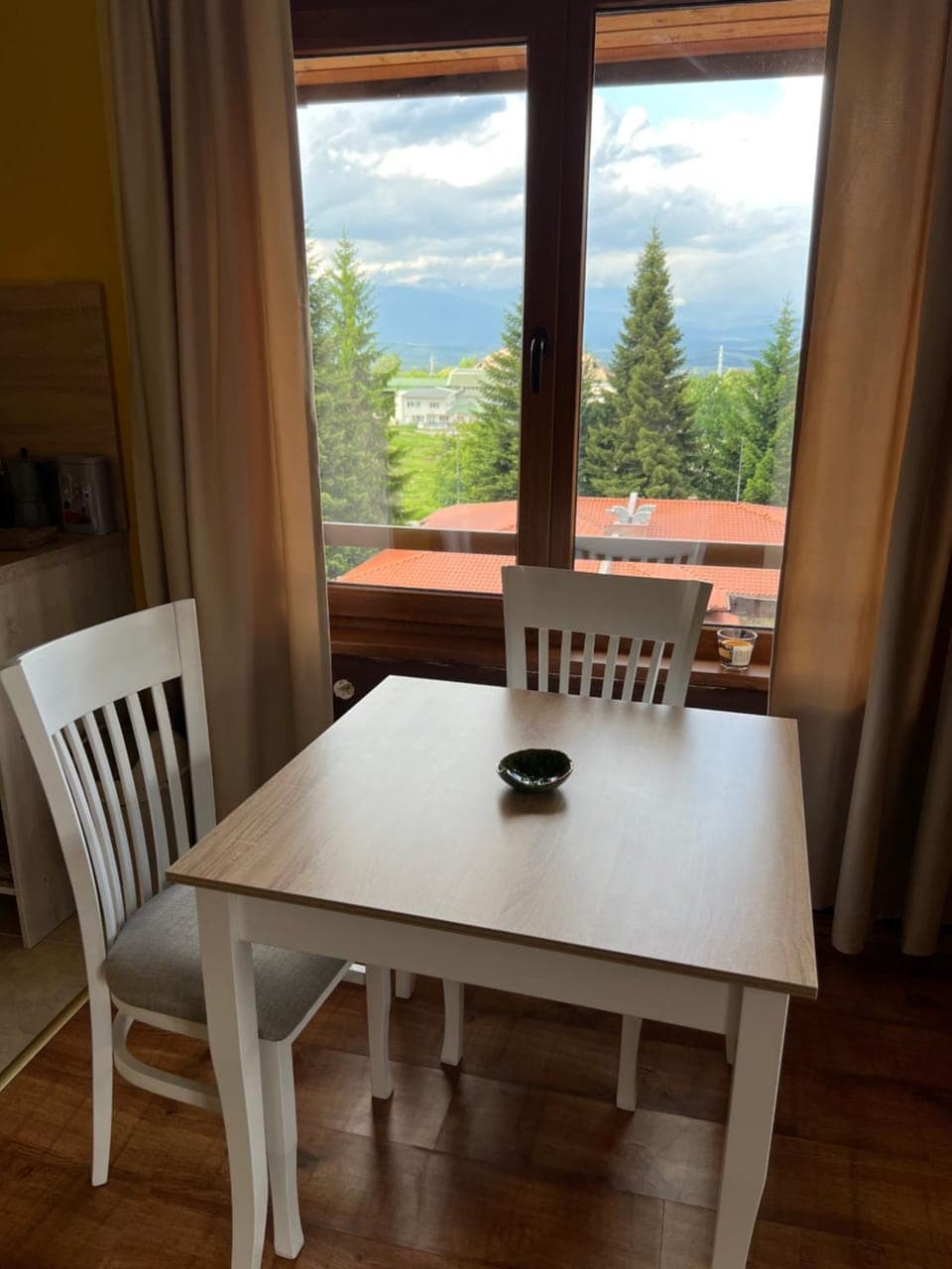 Natural landscape, View (from property/room), Dining area, Mountain view