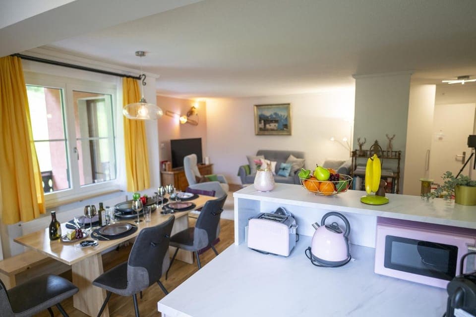 Communal lounge/ TV room, Living room