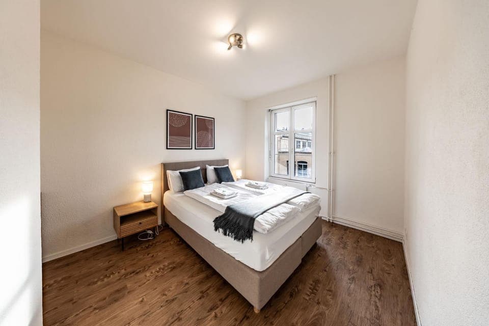 Bed, View (from property/room), Bedroom