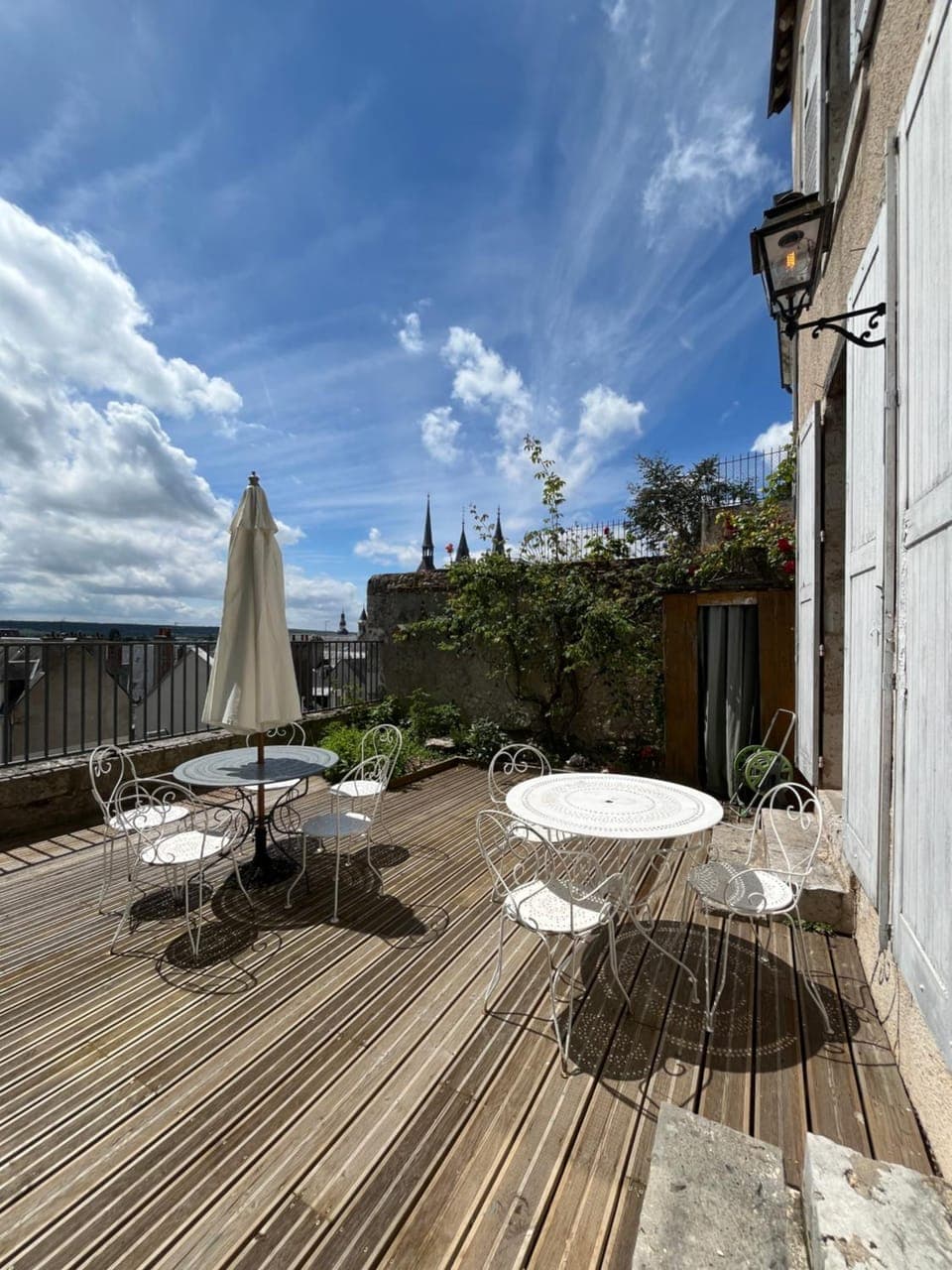 Property building, Patio, Day, View (from property/room), Balcony/Terrace, Dining area