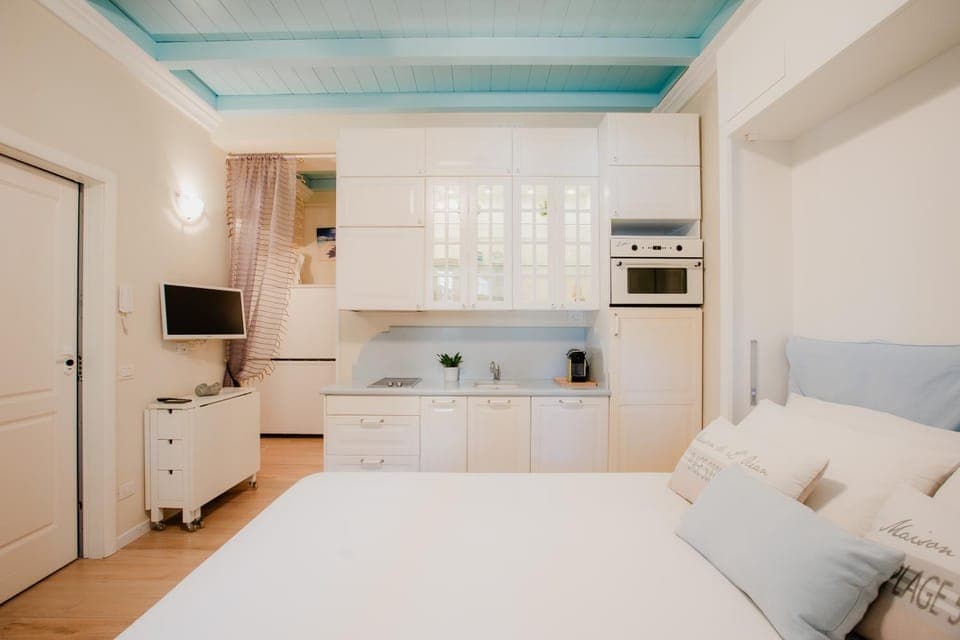 Living room, Bedroom