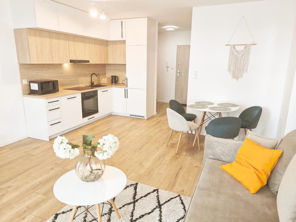 Kitchen or kitchenette, Living room