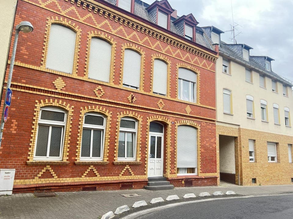 Property building, Day, Landmark view