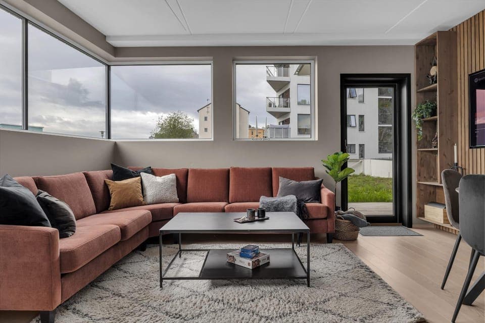 Living room, Seating area