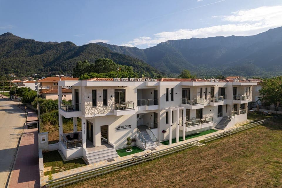 Property building, Natural landscape