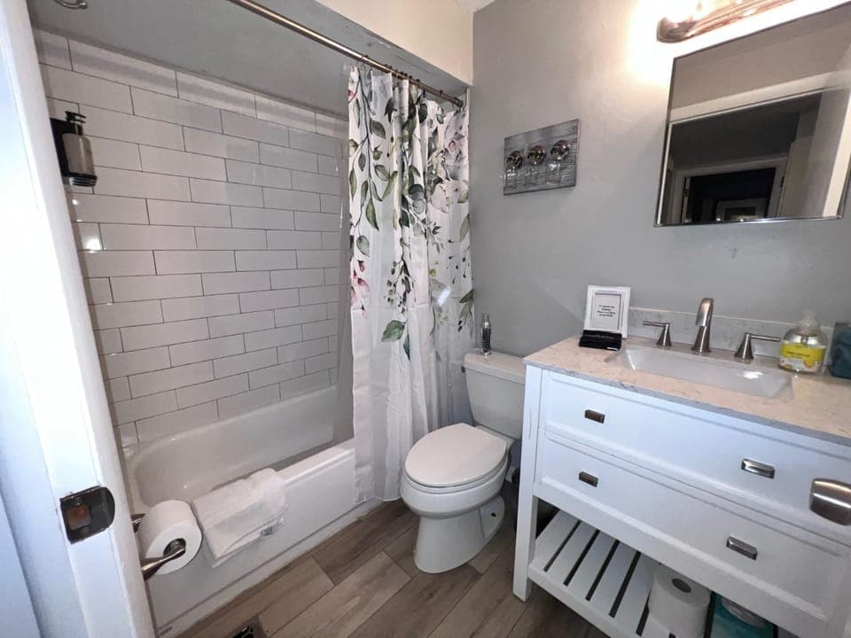 Spring Getaway Holiday Retreat Prime Location Apartment in Kettering