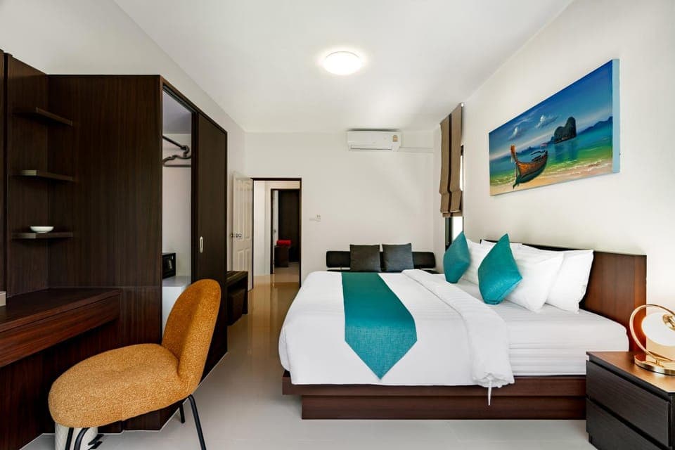 Photo of the whole room