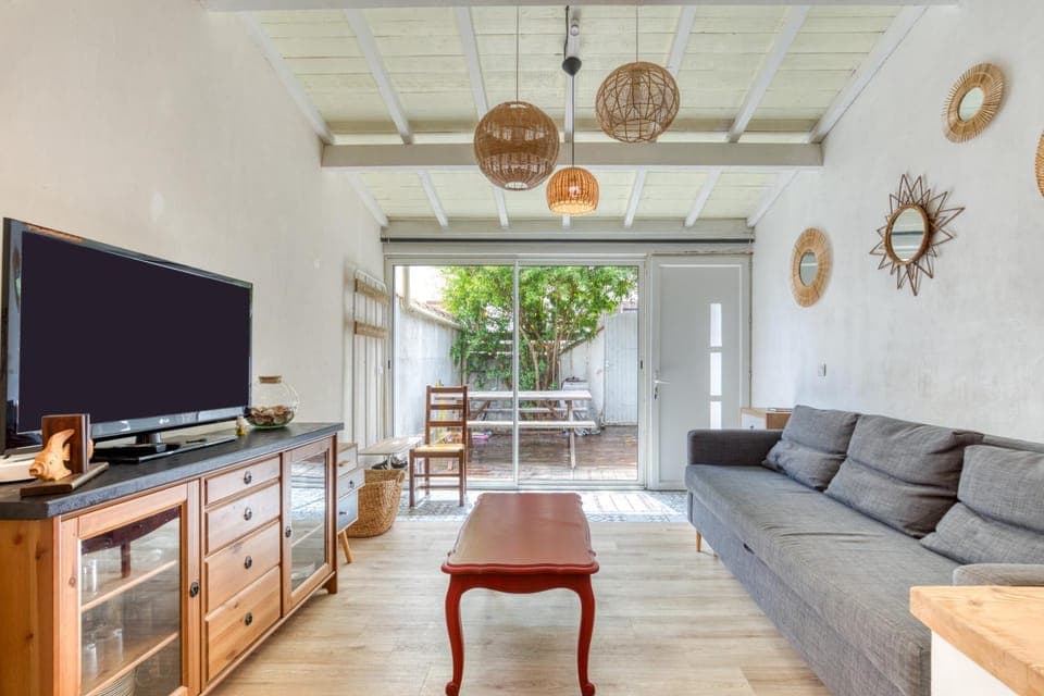 Property building, Living room