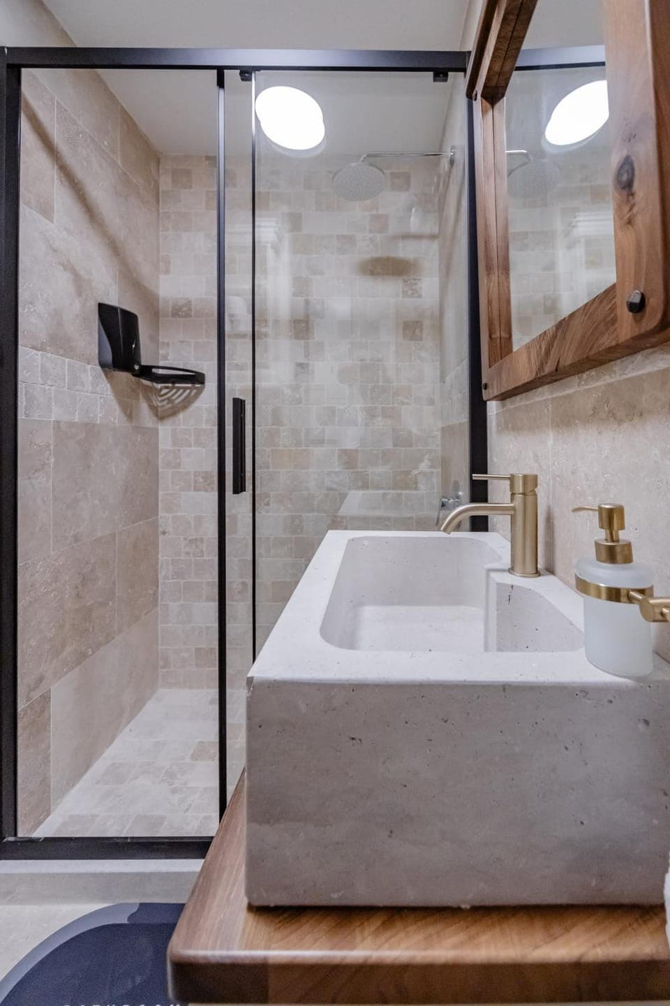 Shower, Bathroom, towels