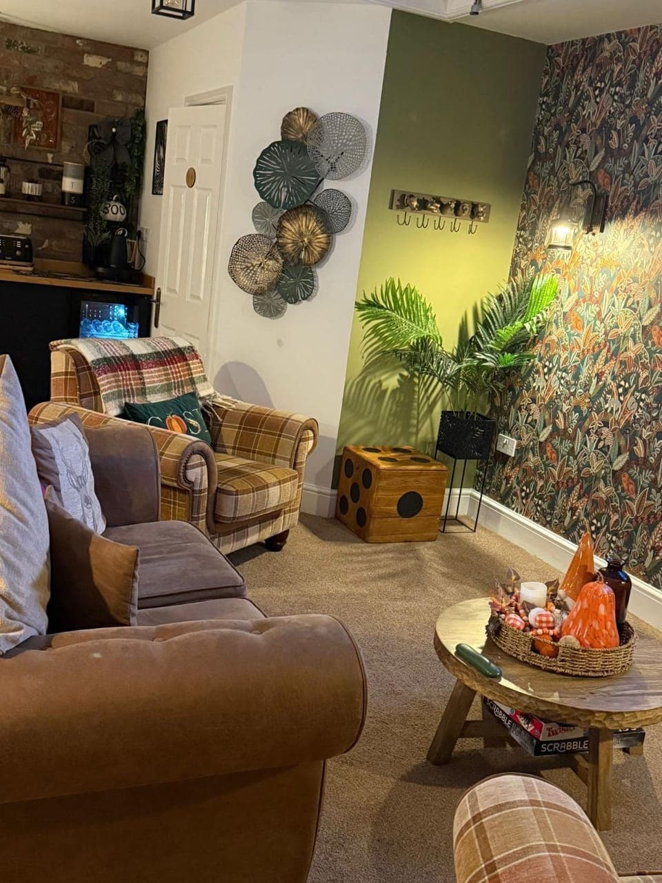 TV and multimedia, Living room, Seating area