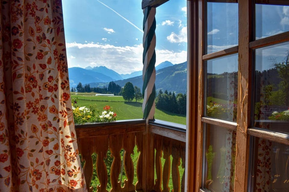 View (from property/room), Balcony/Terrace, Mountain view