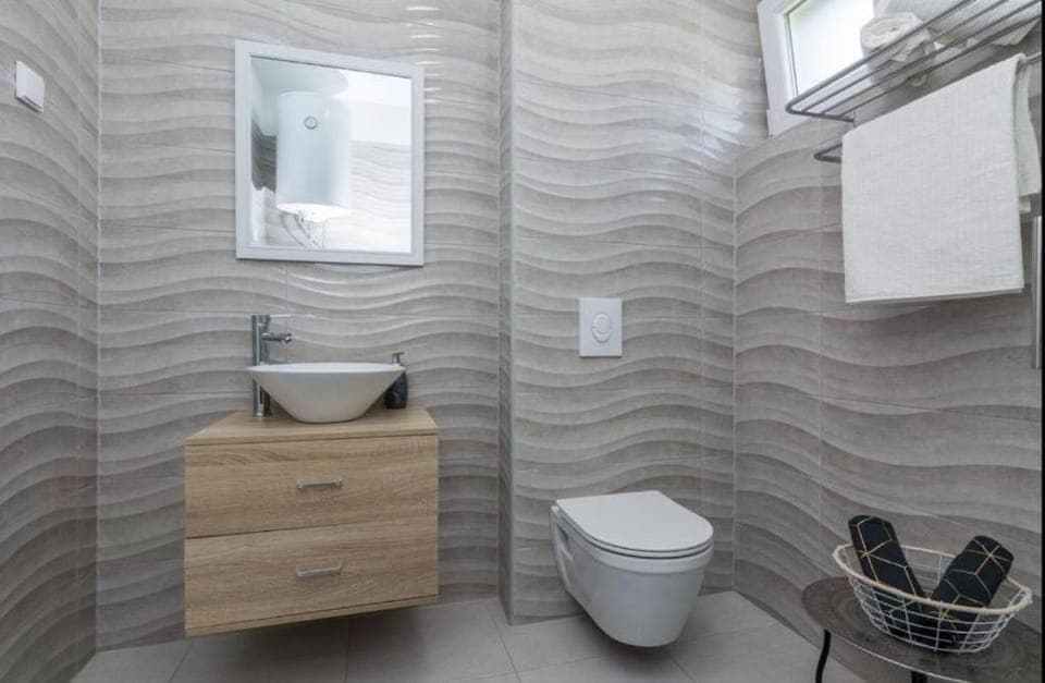 Toilet, Bathroom