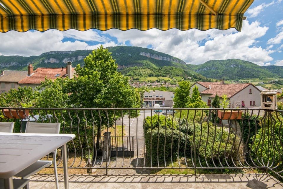 Day, Natural landscape, BBQ facilities, View (from property/room), Balcony/Terrace, Mountain view
